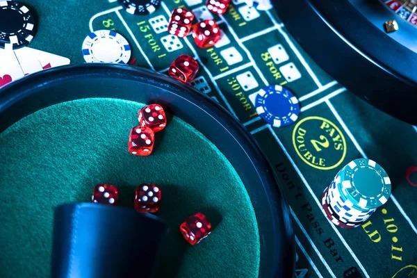Paytable and bonus structure Paytable display showing symbol values and bonus multipliers